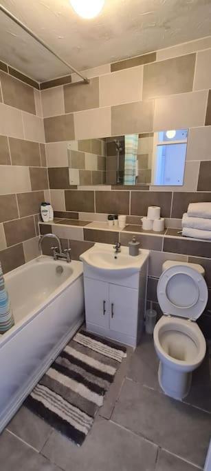 Private 2 Bed Flat Close To Excel & City Airport London Exterior foto